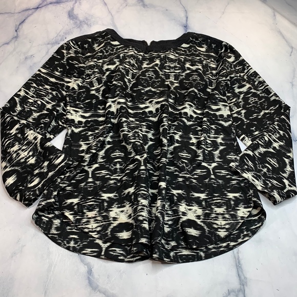 J. Crew Black White Blurred Ikat Top Blouse - Picture 4 of 8